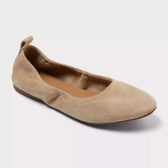 Universal Thread | Shoes | Universal Thread Zaza Flats Womens 75 Sand ...